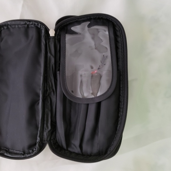 2 makeup bags, Polo Sport and Essentials Bag - Picture 4 of 6